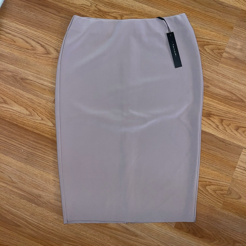 NWT Tahari Skirt